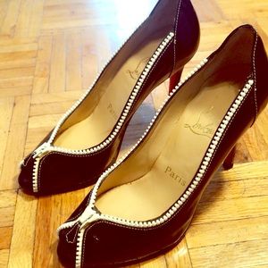 Christian Louboutin Caracolo Patent Leather Pump